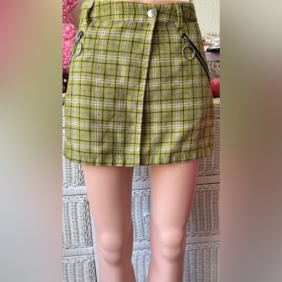 UNIF faux wrap Mini Skirt windowpane pattern in green and black colors Size Med - Picture 1 of 8